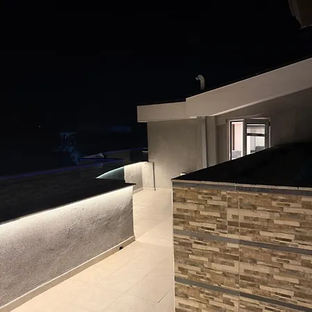 Seaside Penthouse, Private Pool, 200m To *